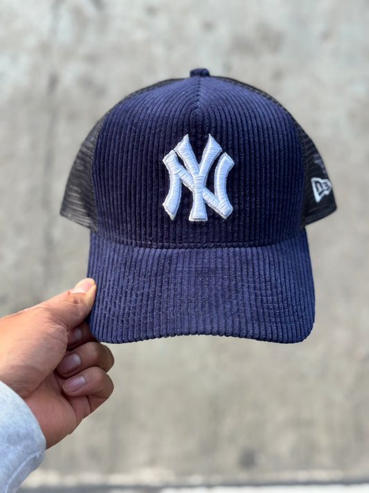 New Era MLB Cord Trucker New York Yankees
