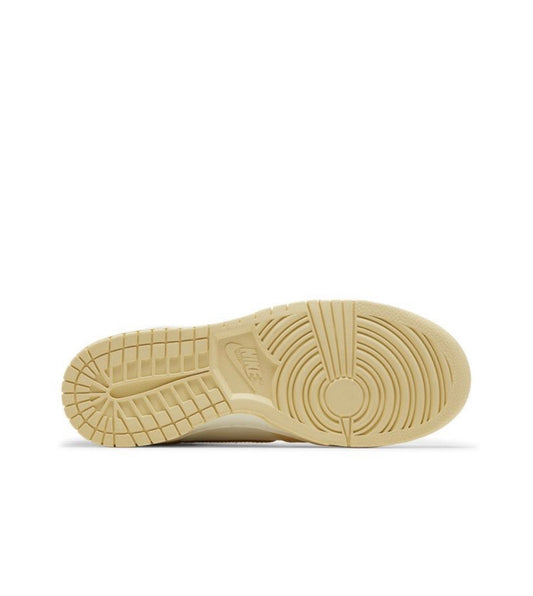 Nike Wmns Dunk High Pale Vanilla Topaz