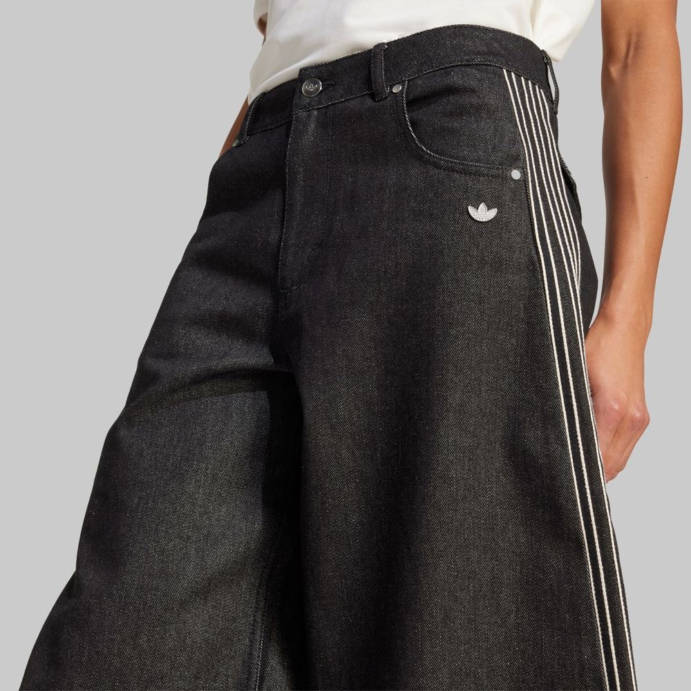 Adidas PANTS DEPORTIVOS DENIM
Mujer Originals