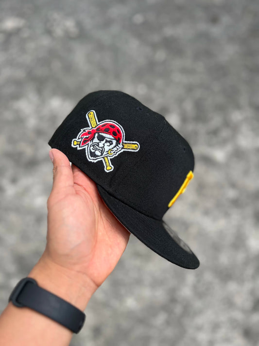9FIFTY NEW ERA PIRATES SNAPBACK (BLACK) HAT