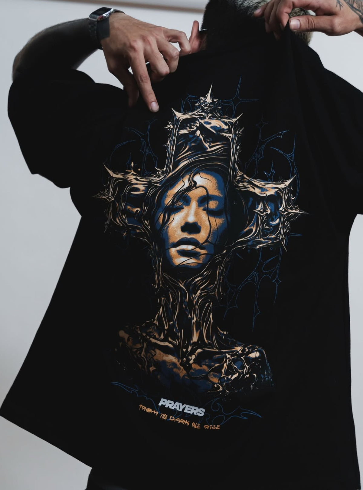 PRAYERS Playera Penitent (Mid Over)